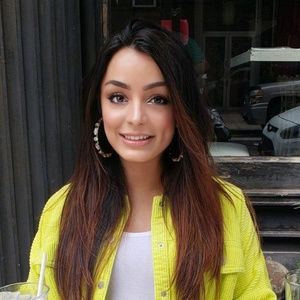 Meet your Posher, Fatima